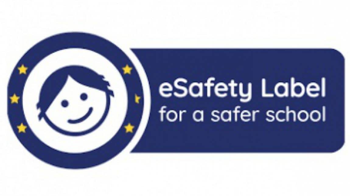 Okulumuz Avrupa e-Güvenlik Etiketi Aldı